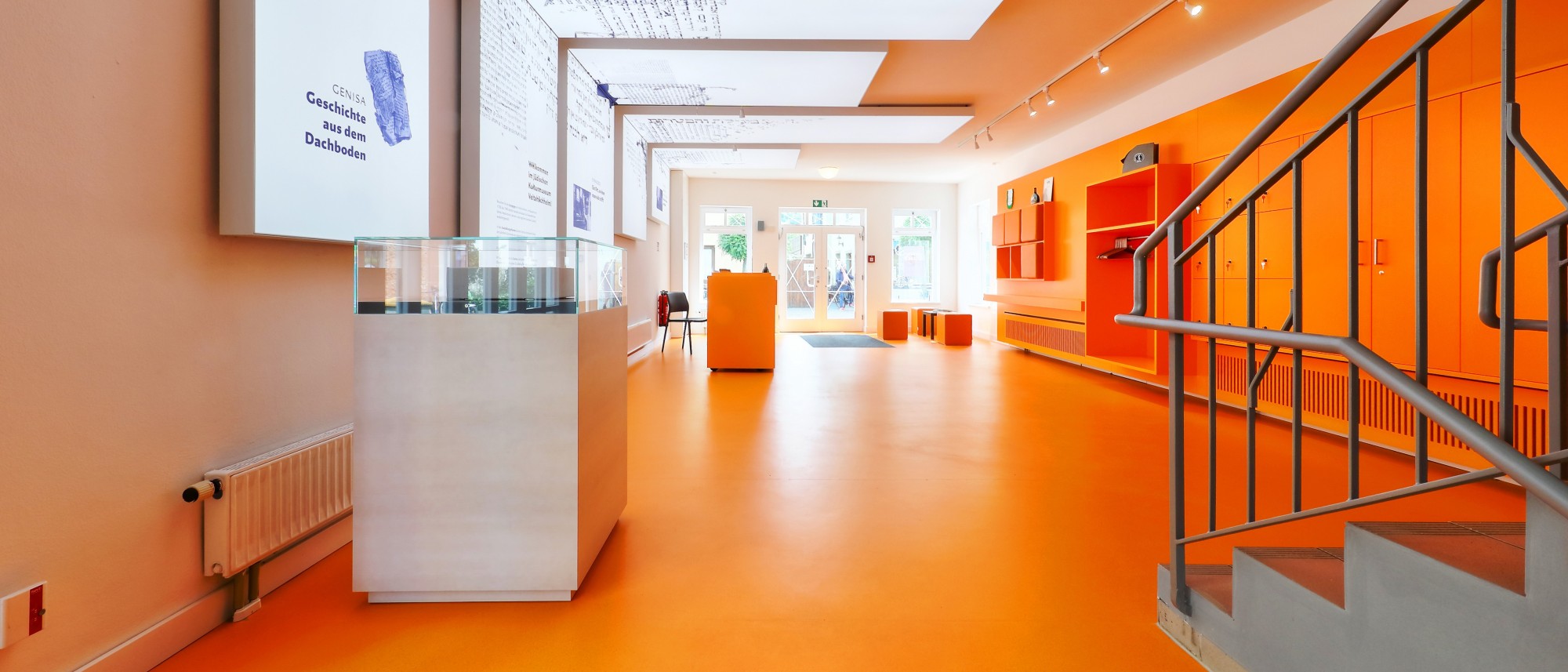 Eingangsbereich im Farbton Orange